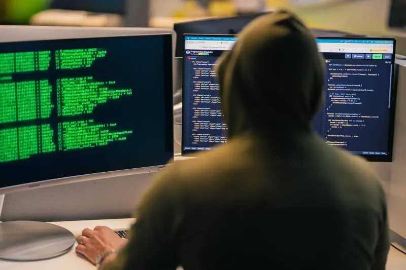 Scatter and Regroup: The Stubborn Resilience of Cybercriminal Communities After Law Enforcement Strikes